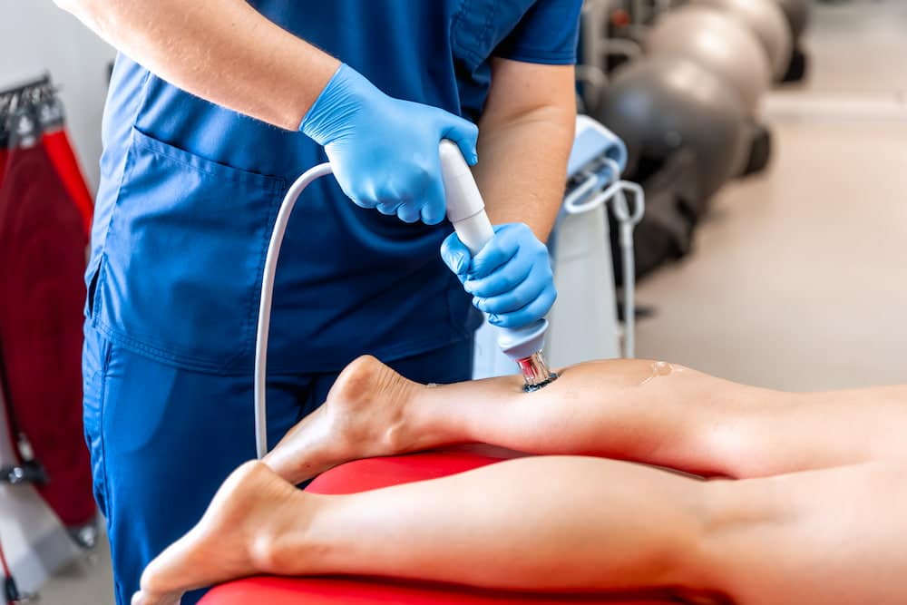 Non-Invasive Pain Treatment with shockwave therapy